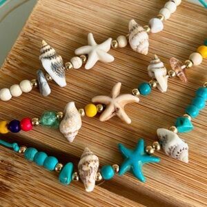 Adjustable beach bracelets